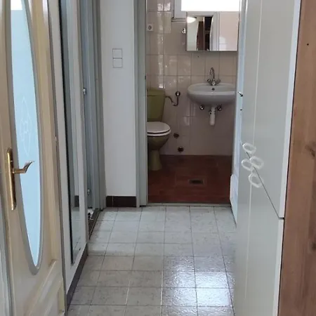 Διαμέρισμα Mediterran Garden Lil *