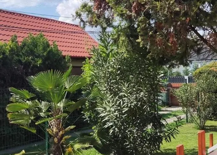 Mediterran Garden Lil 아파트 *